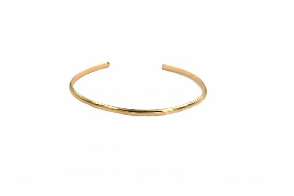 NEW PARADIGM DESIGN women's simple cuff bracelet in gold